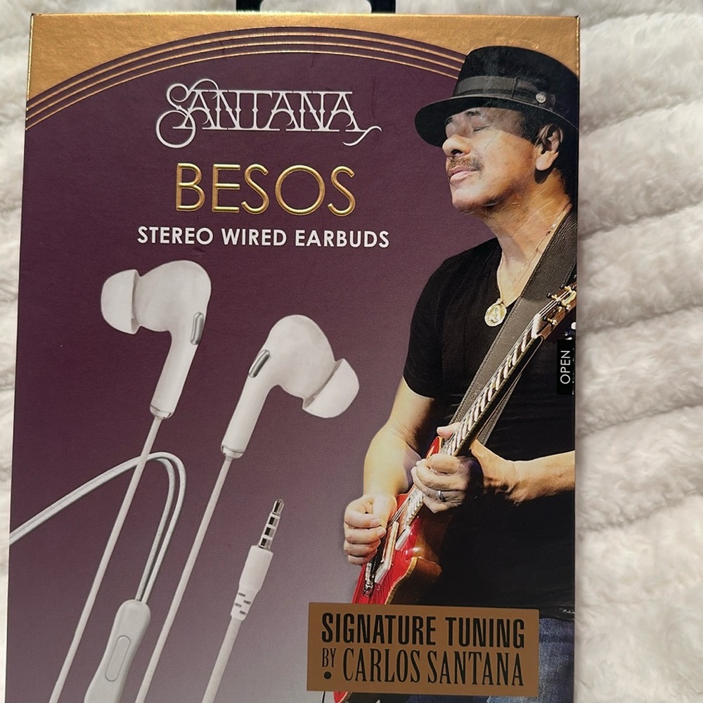 Santana Besos Stereo Wired Earbuds. Answer/End/Reject Calls. Play/Pause music.